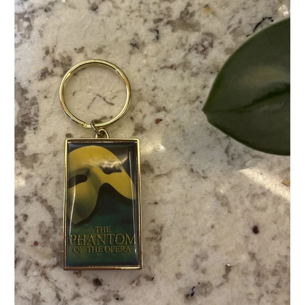 Andrew Lloyd Webber PHANTOM OF THE OPERA‎ C1986 Broadway Lacquered Key Chain